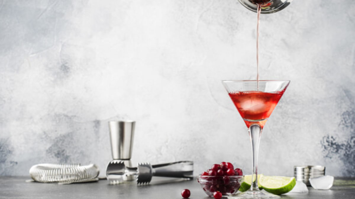 ▻ Cosmopolitan - Receta de cóctel - Barkeeper Nation