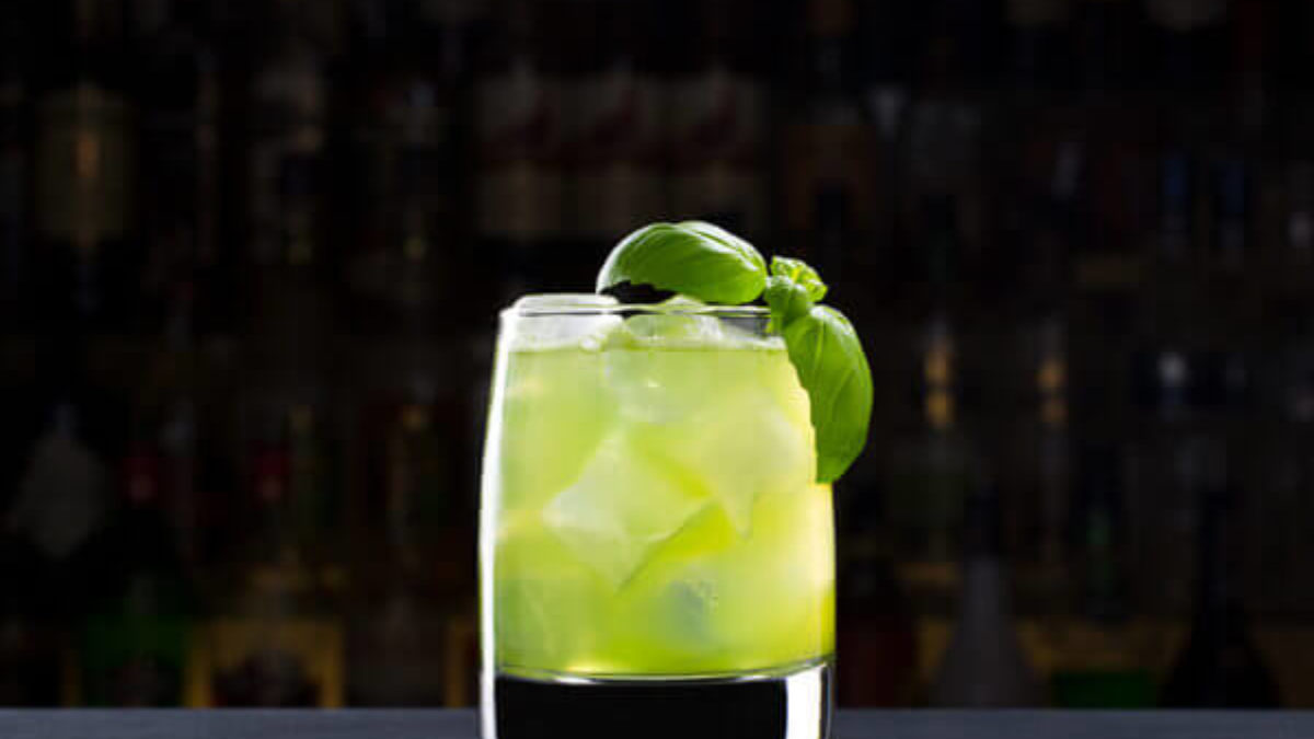 gin-basil-smash-1200x675.jpg